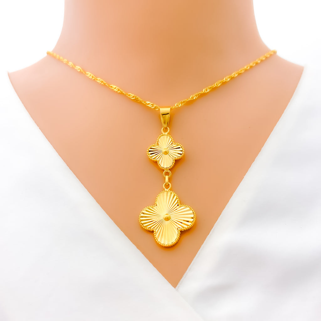 Impressive Dangling Clover 21k Gold Pendant W/ Chain – Andaaz Jewelers