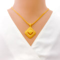 dazzling-intricate-22k-gold-pendant-set