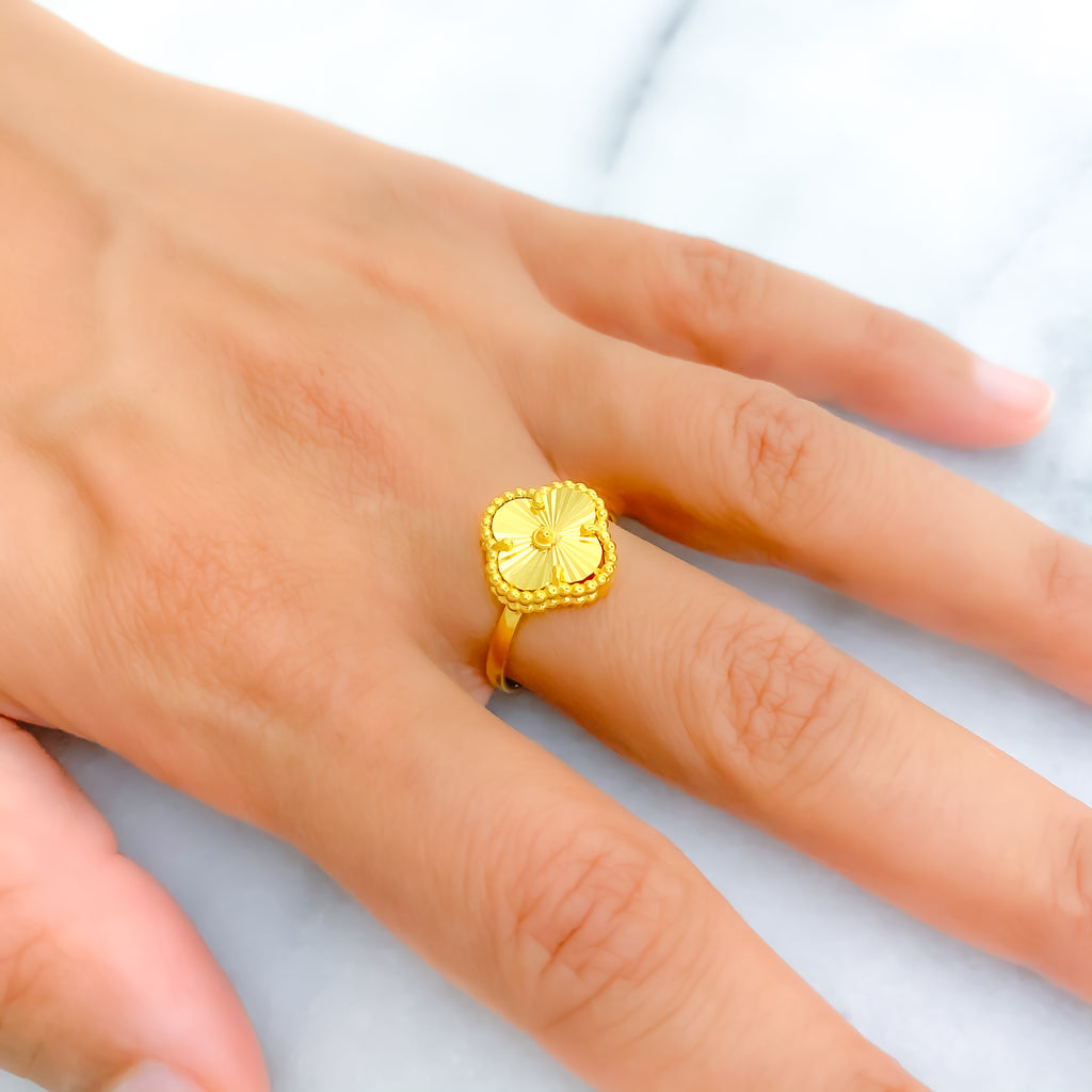 Dainty Stylish 21K Gold Ring – Andaaz Jewelers