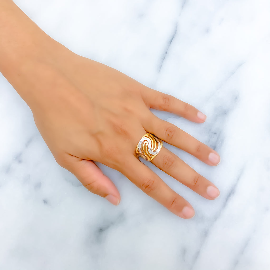 Modern Elongated Net Ring – Andaaz Jewelers