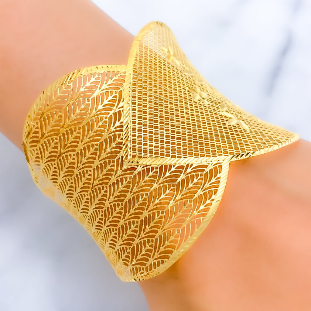Magnificent Draped 21K Gold Leaf Bangle Bracelet – Andaaz Jewelers