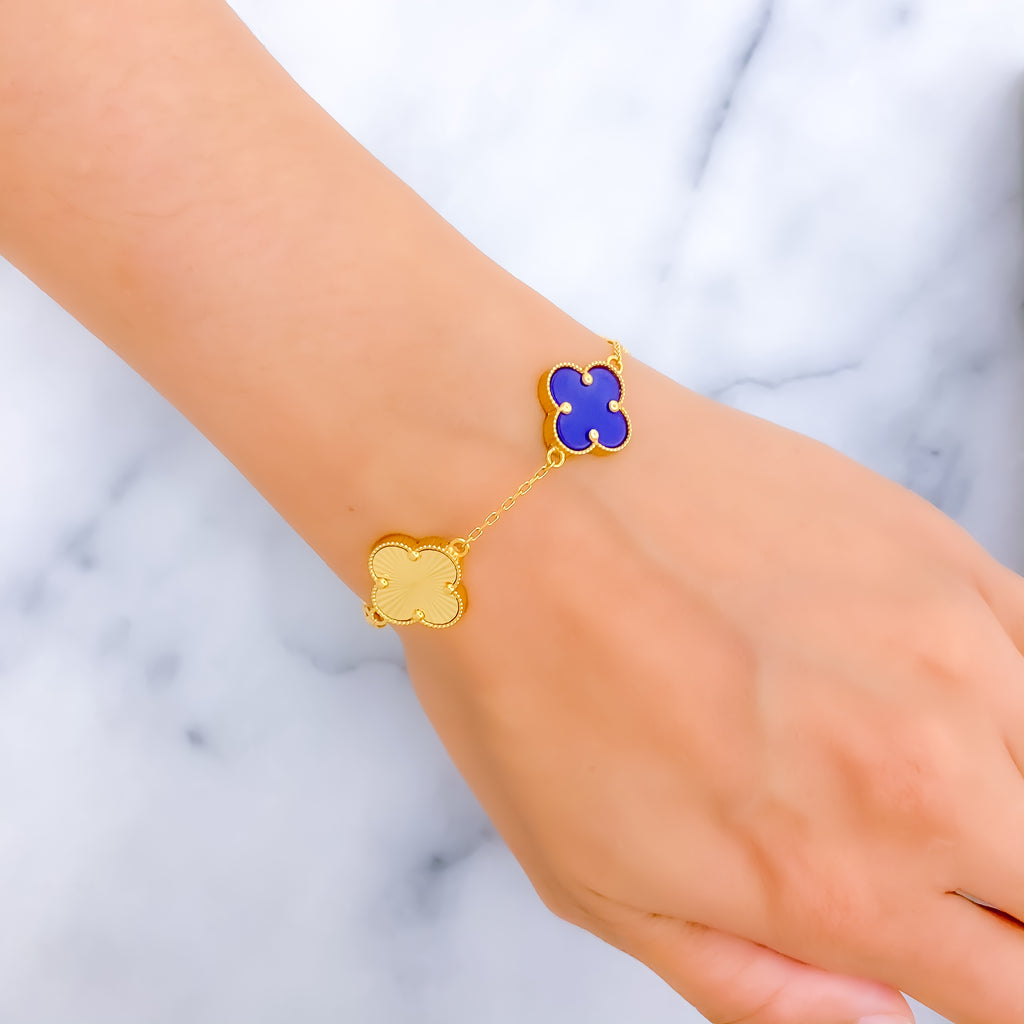 Van Cleef & Arpels 青いブレスレット Van Cleef & Arpels 青ブレスレット ブルー（青）系 Van Cleef