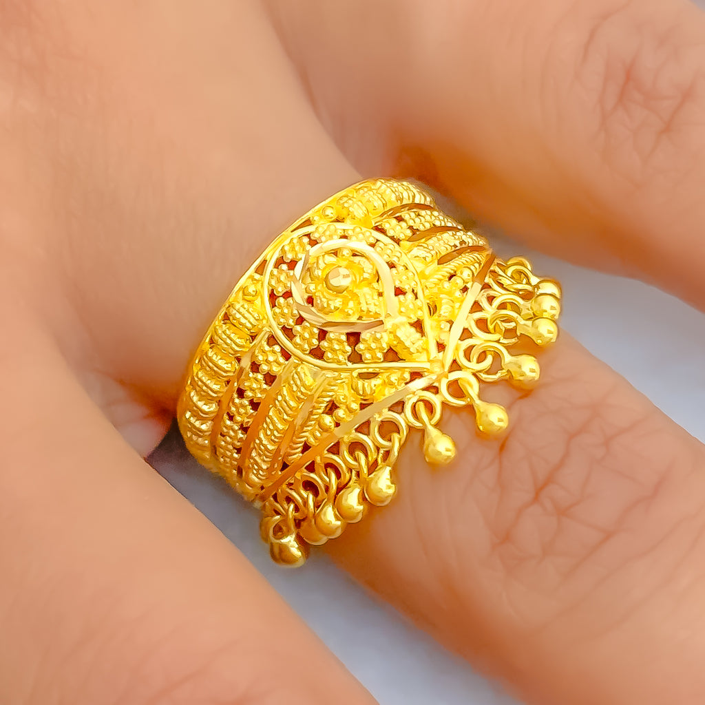 Graceful Floral Tasseled 22K Gold Spiral Ring – Andaaz Jewelers
