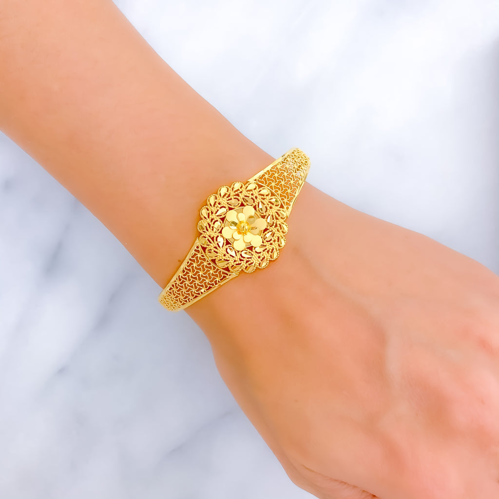 Graceful Dual Finish Flower 22k Gold Bangle Bracelet – Andaaz Jewelers
