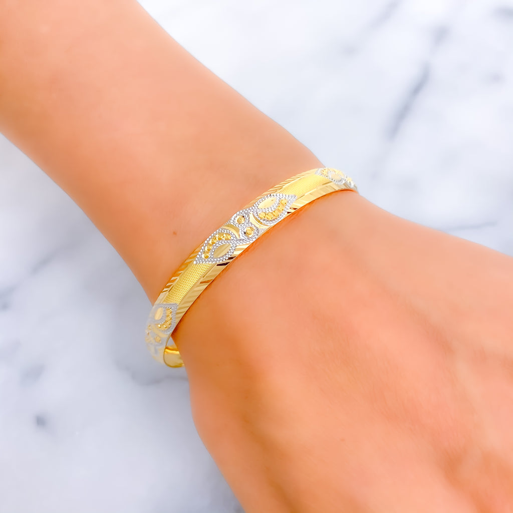 Two-Tone Vine Motif 22k Gold Bangle – Andaaz Jewelers