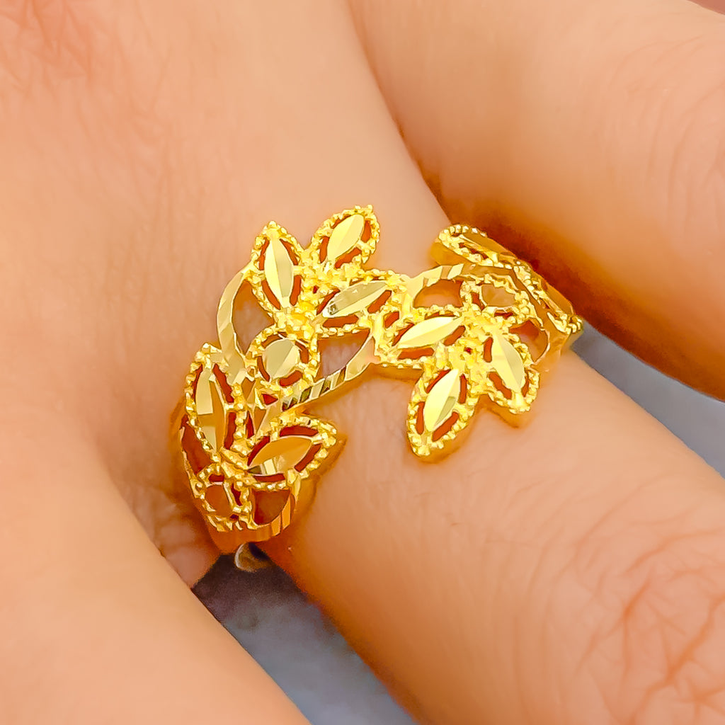 Charming Detailed 22k Gold Ring – Andaaz Jewelers