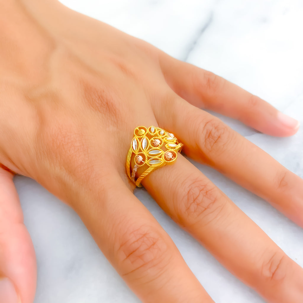 Jazzy Graceful 22k Gold Ring – Andaaz Jewelers
