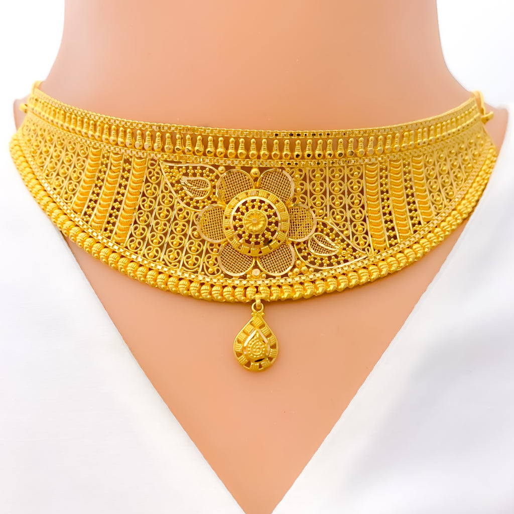 Decadent Floral 22K Gold Choker Necklace Set – Andaaz Jewelers