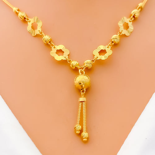 Charming Cutwork Flower 22k Gold Necklace 