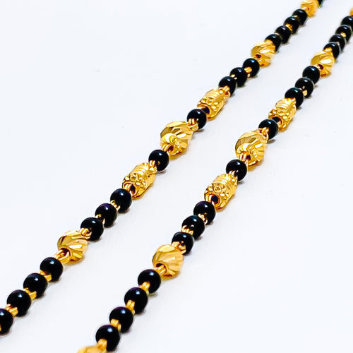 delightful-posh-22k-gold-black-bead-baby-bracelet