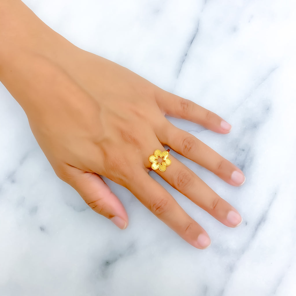 Graceful Open Flower 21K Gold Ring – Andaaz Jewelers