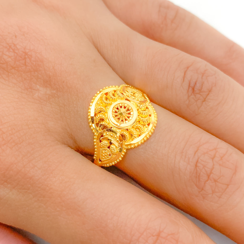 Jazzy Yellow Gold Ring – Andaaz Jewelers