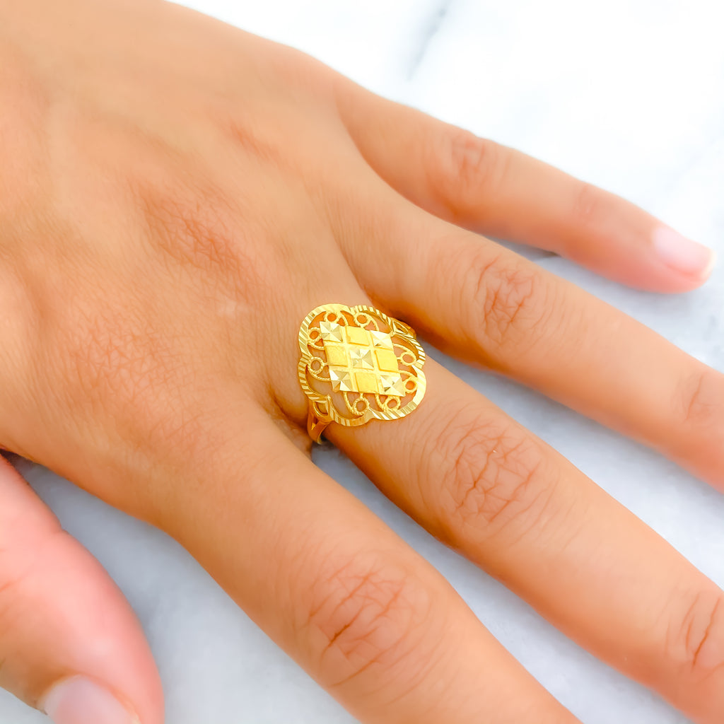Jazzy Diamond-Shaped 22k Gold Ring – Andaaz Jewelers