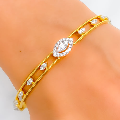 18k-gold-dressy-dazzling-diamond-bangle