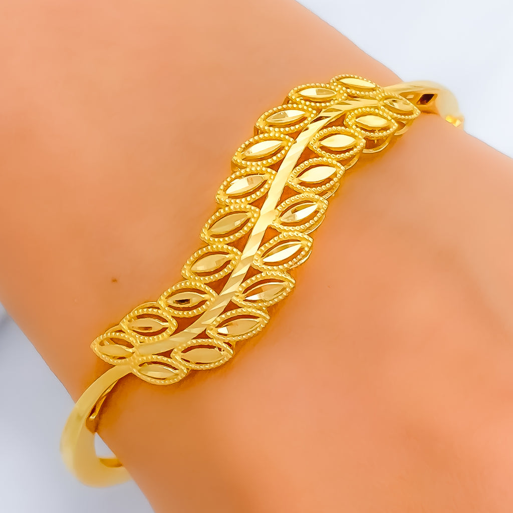 Sleek Curved Lead Bangle Bracelet – Andaaz Jewelers