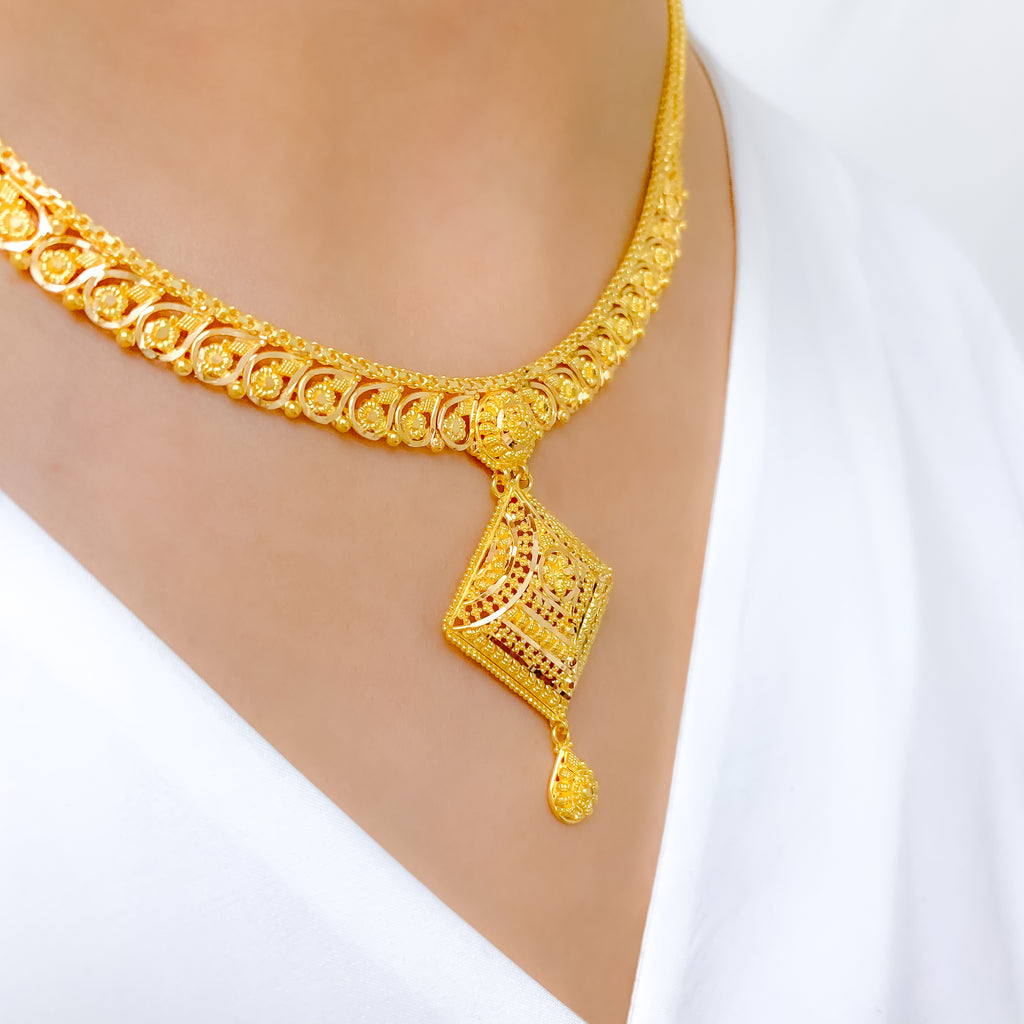 Lavish Diamond-Shaped Drop Necklace Set – Andaaz Jewelers
