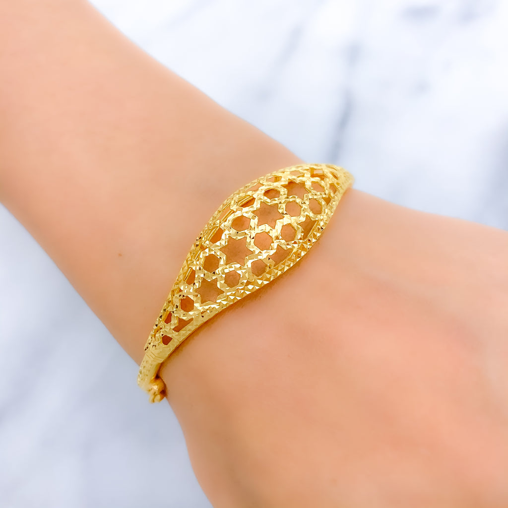 Stunning Open Star Bangle Bracelet – Andaaz Jewelers