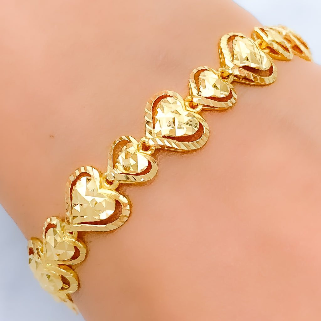 Stunning Golden Heart Bracelet – Andaaz Jewelers
