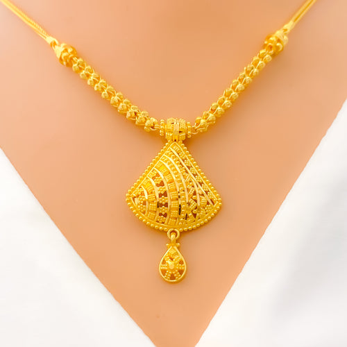 Palatial Fanned 22k Gold Necklace Set 