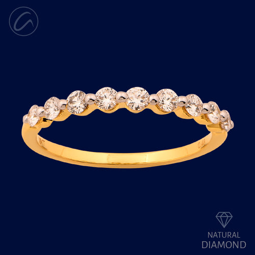 Delightful Evergreen Diamond + 18k Gold Band Ring