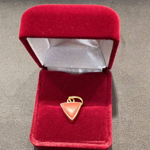 22k gold Coral Pendant