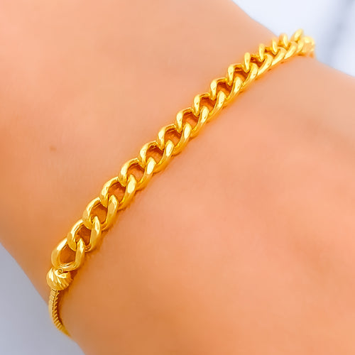Dainty Chain Linked 21k Gold Bolo Bracelet