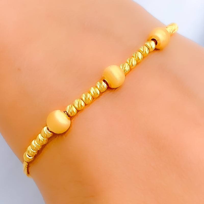 Stylish Sand Finish 21k Gold Bolo Bracelet