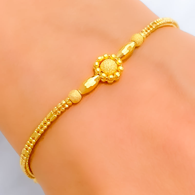 lovely-flower-22k-gold-bracelet