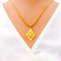 dazzling-chic-22k-gold-mesh-pendant