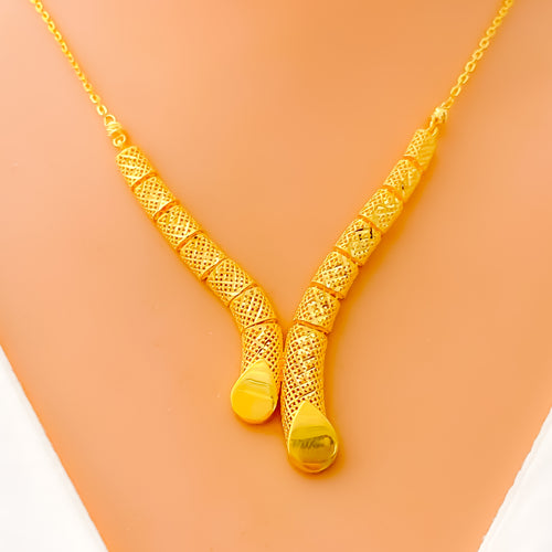 Radiant Contemporary 22k Gold Light-weight Necklace Set