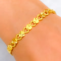 Twinkling Ornamental 22k Gold Bracelet