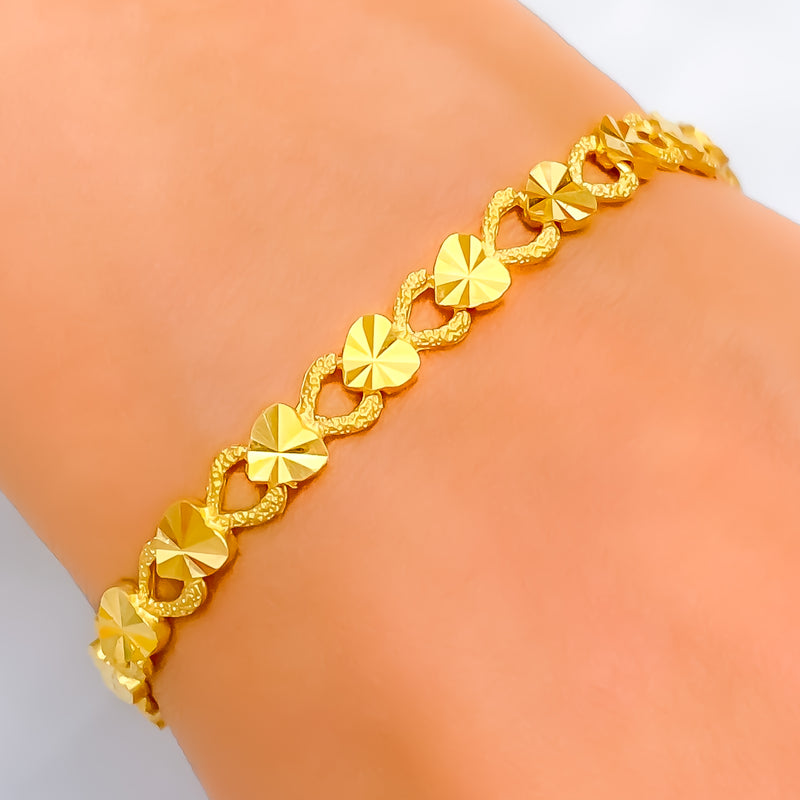 Twinkling Ornamental 22k Gold Bracelet