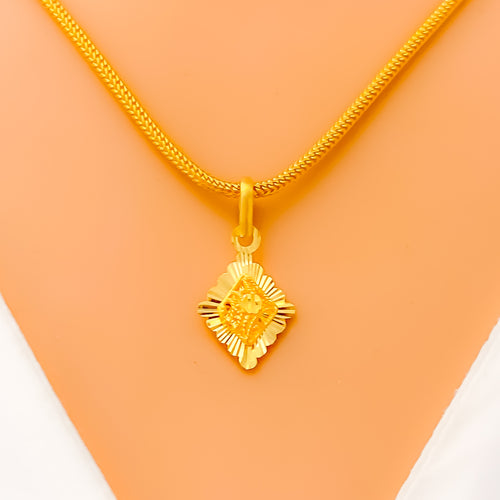 Chic Dainty 22k Gold Pendant 