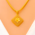 Tasteful Netted 22k Gold Pendant 