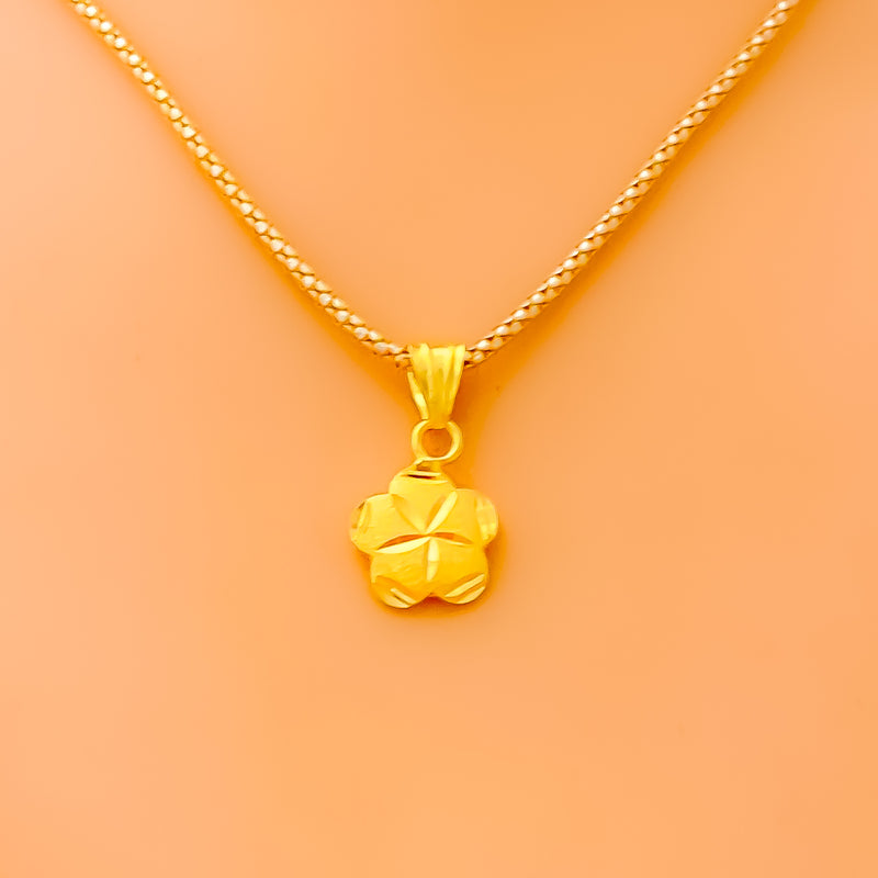 Dainty Flower 22k Gold Pendant
