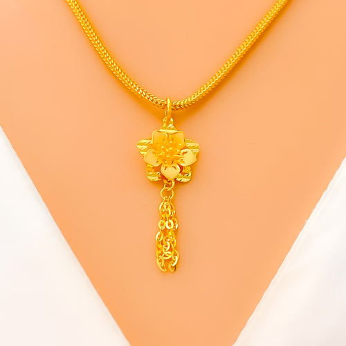 Blooming Tassel 22k Gold Pendant 