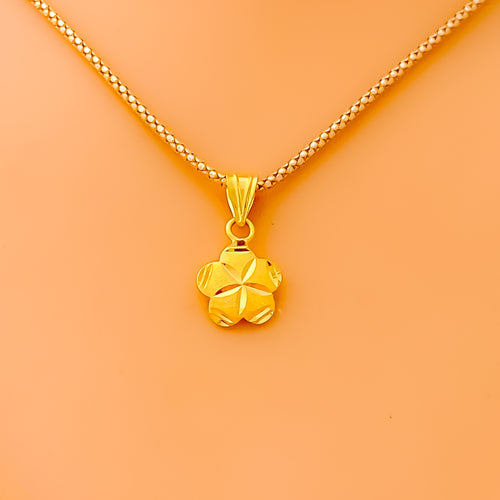 Tasteful Flower 22k Gold Pendant