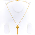 chic-dangling-22k-gold-pendant-w-chain