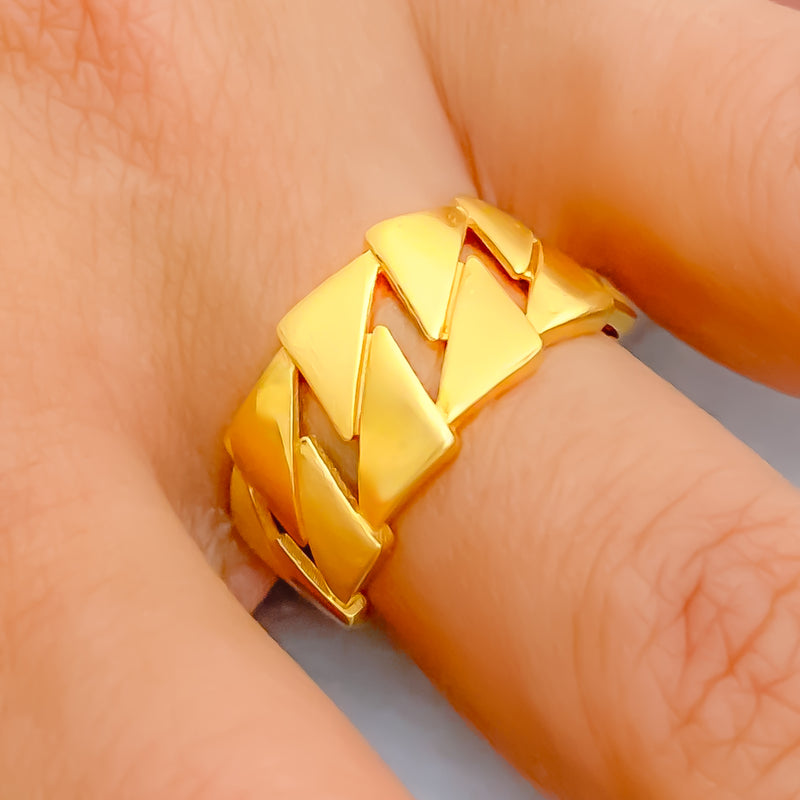 Stylish Brilliant 22k Gold Ring