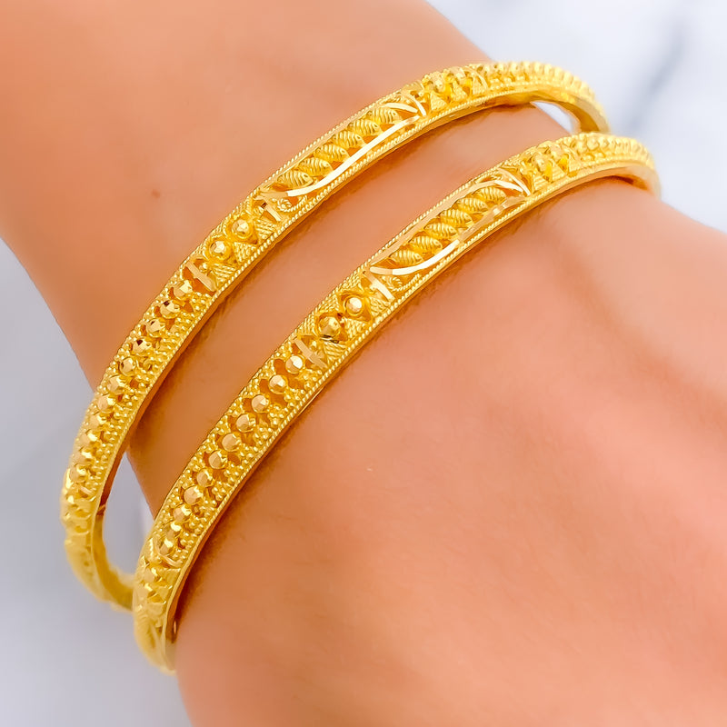 Beaded Sleek Lined 22k Gold Bangle Pair
