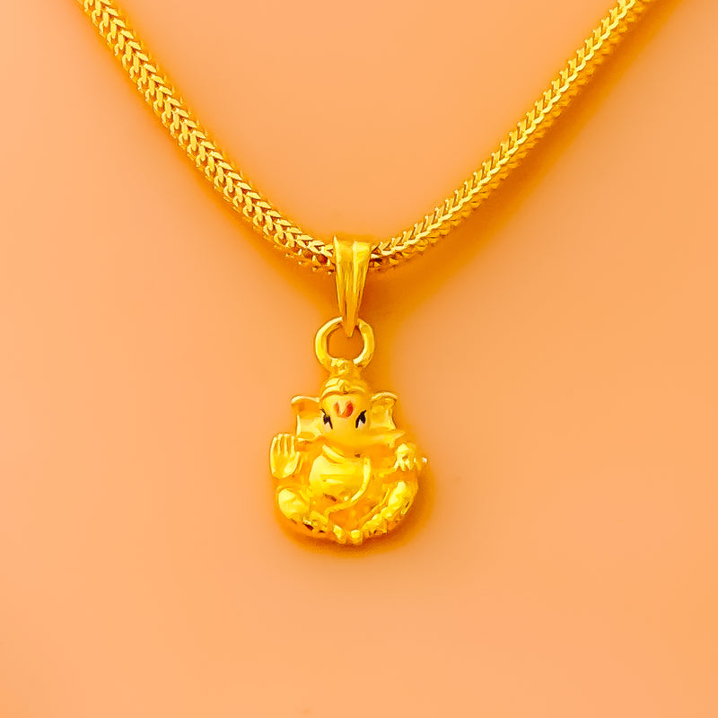 Stately 22k Gold Ganesh Pendant