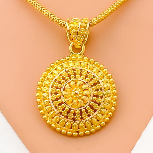 engraved-fashionable-22k-gold-pendant-set