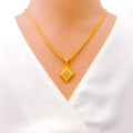 graceful-dazzling-22k-gold-pendant-set