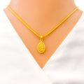 Chic Netted 22k Gold Oval Pendant 