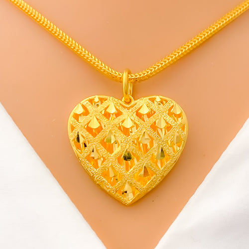 Decorative Chequered 22k Gold Heart Pendant 