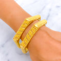 extravagant-decorative-22k-gold-bangle-pair