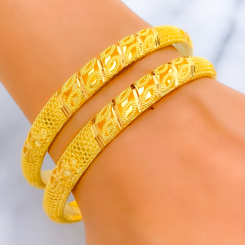 glossy-netted-leaf-22k-gold-bangle-pair