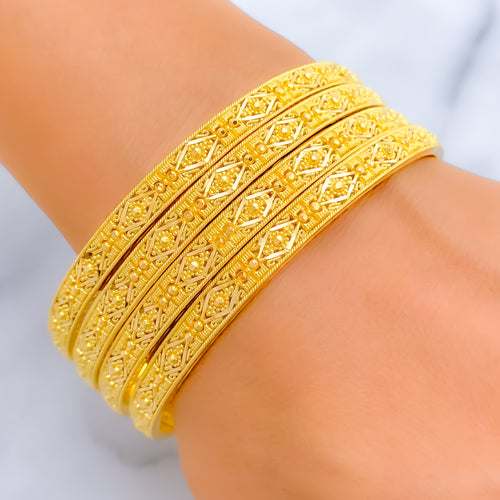 distinctive-priceless-22k-gold-bangles