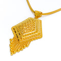 majestic-dangling-22k-gold-pendant