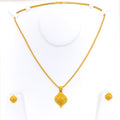 delightful-charming-22k-gold-pendant-set